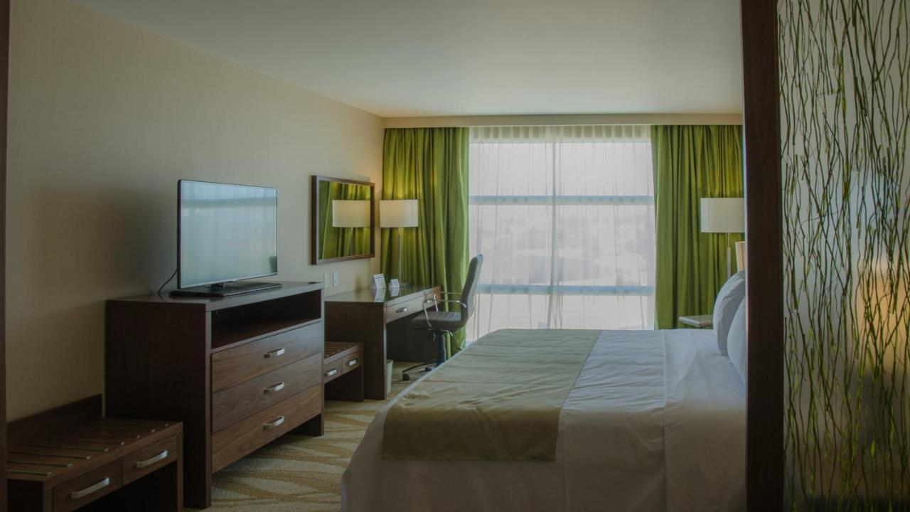 Holiday Inn Express And Suites Celaya By Ihg Экстерьер фото