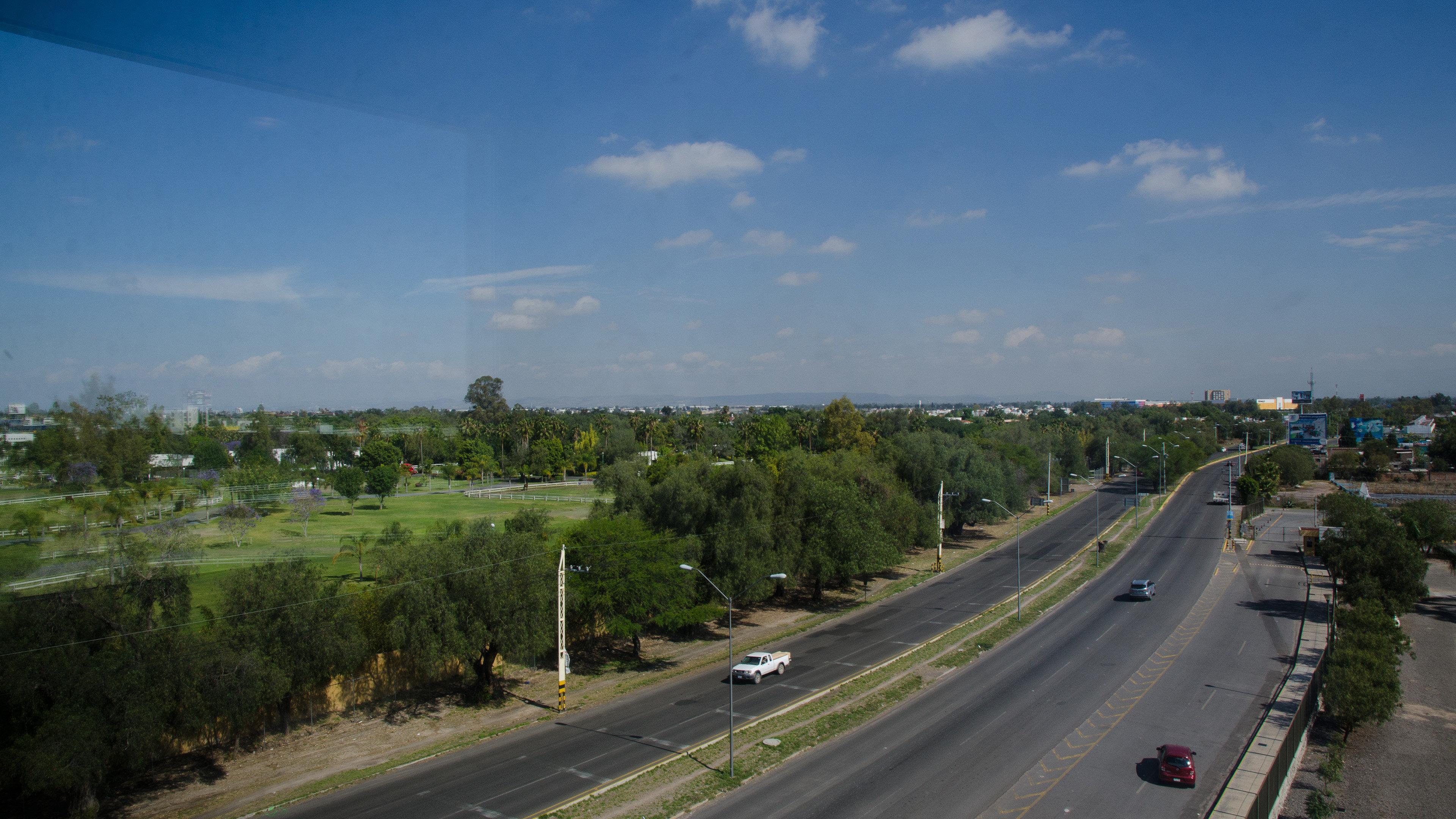 Holiday Inn Express And Suites Celaya By Ihg Экстерьер фото